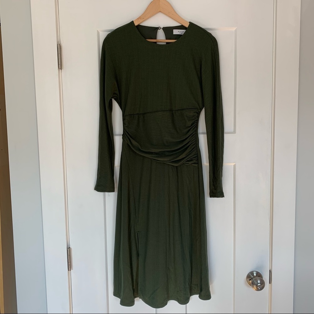 Ali & Jay green midi dress - never worn